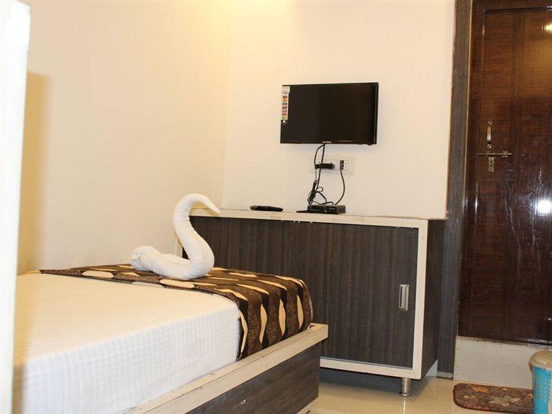 Super Hotel O Shri Shiva Palace Rāipur Zewnętrze zdjęcie