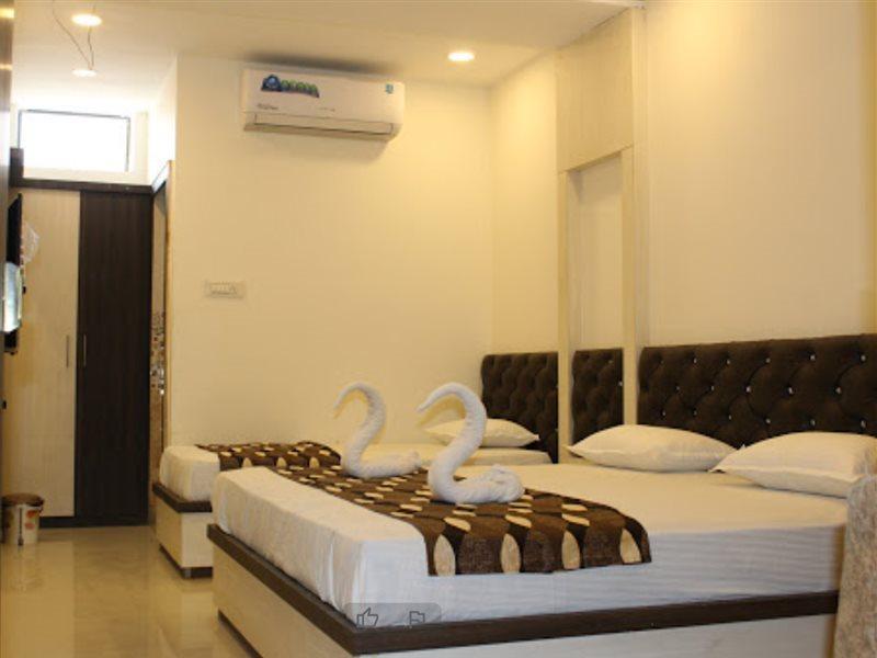 Super Hotel O Shri Shiva Palace Rāipur Zewnętrze zdjęcie