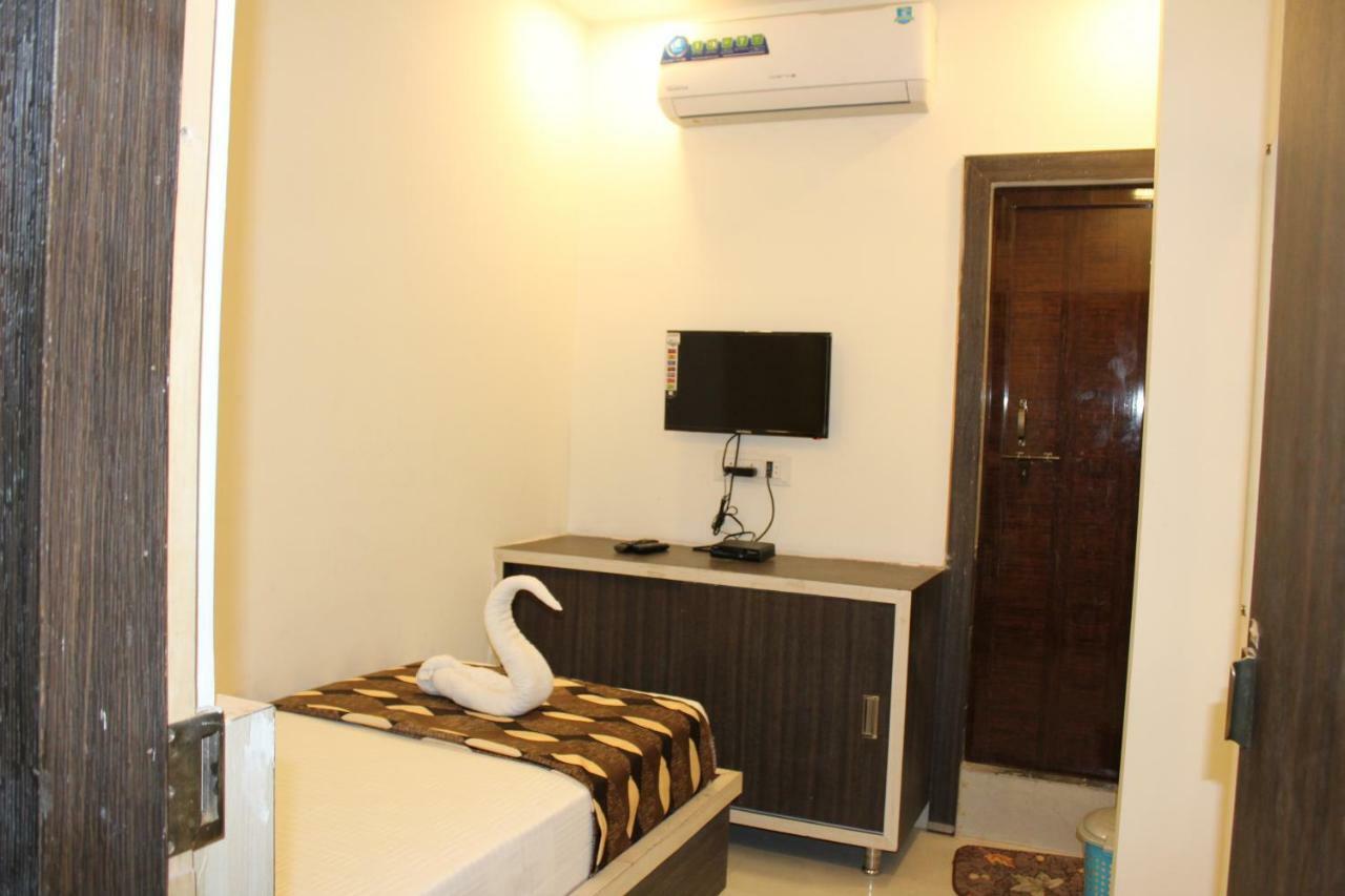 Super Hotel O Shri Shiva Palace Rāipur Zewnętrze zdjęcie