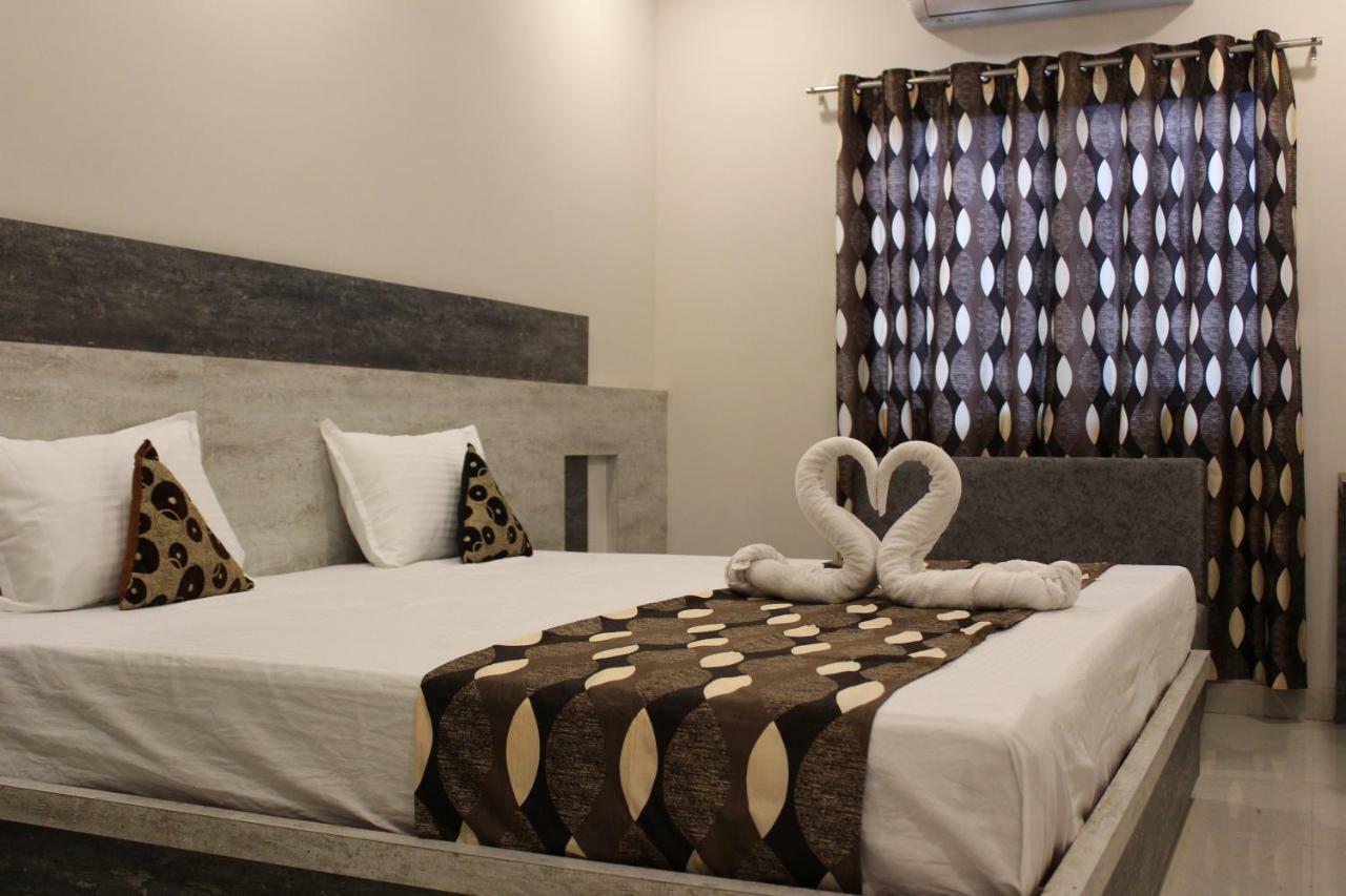 Super Hotel O Shri Shiva Palace Rāipur Zewnętrze zdjęcie